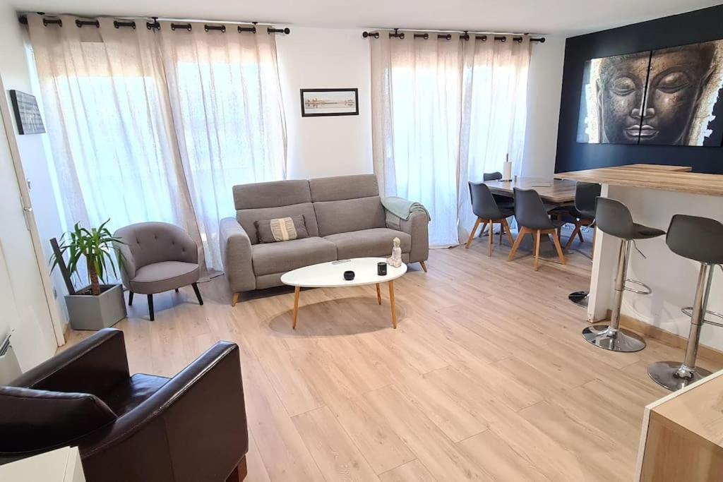 Charmant Logement Avec Jacuzzi Мант-ла-Жолі Екстер'єр фото