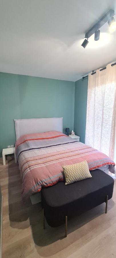 Charmant Logement Avec Jacuzzi Мант-ла-Жолі Екстер'єр фото